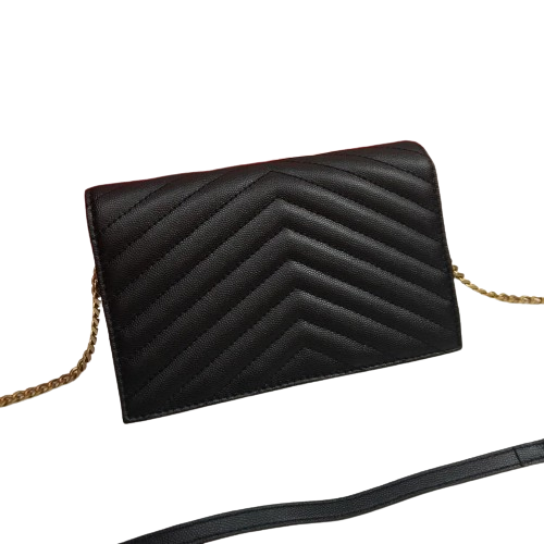Stylish Envelope Clutch in Leather with Signature Metal Chain